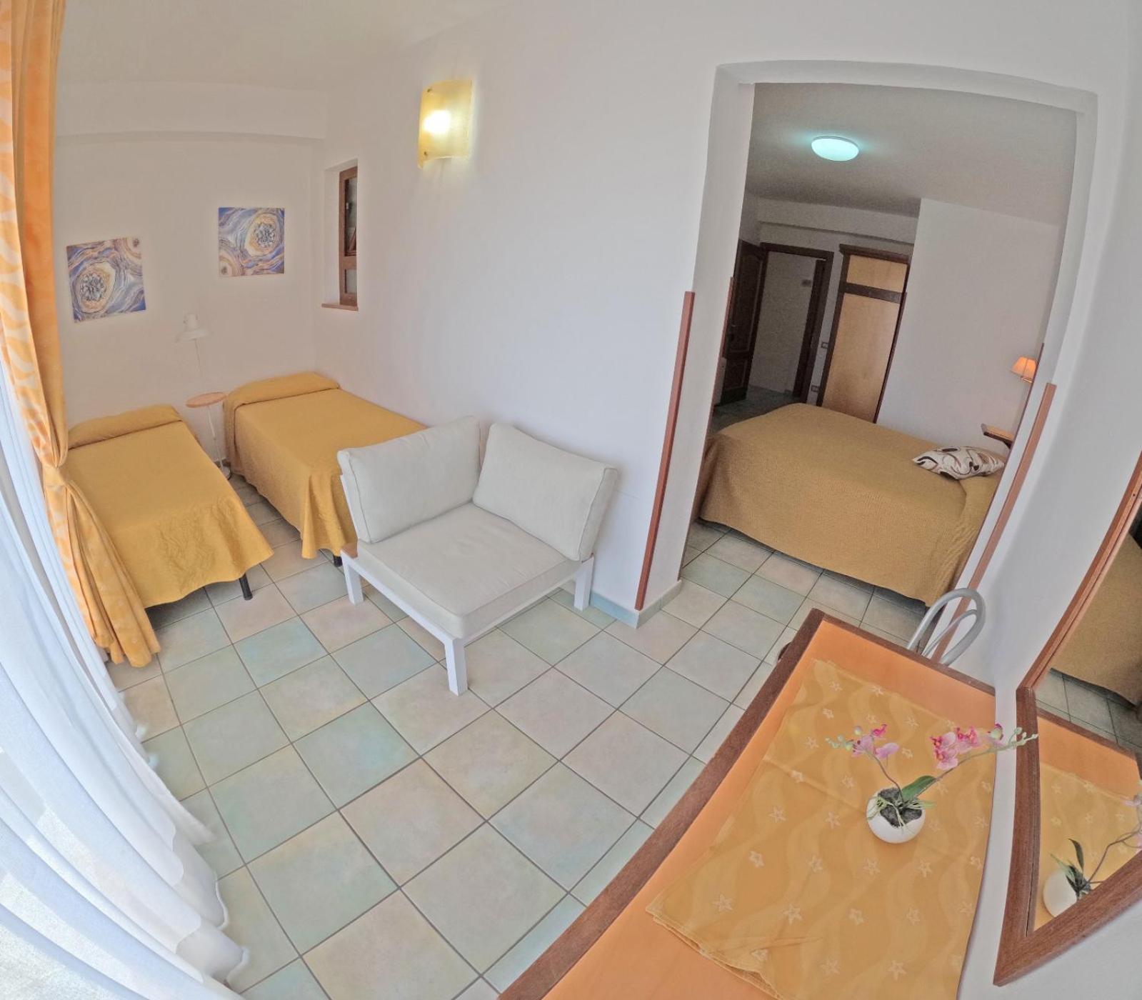 Hotel La Playa กาลาโกโนเน ภายนอก รูปภาพ